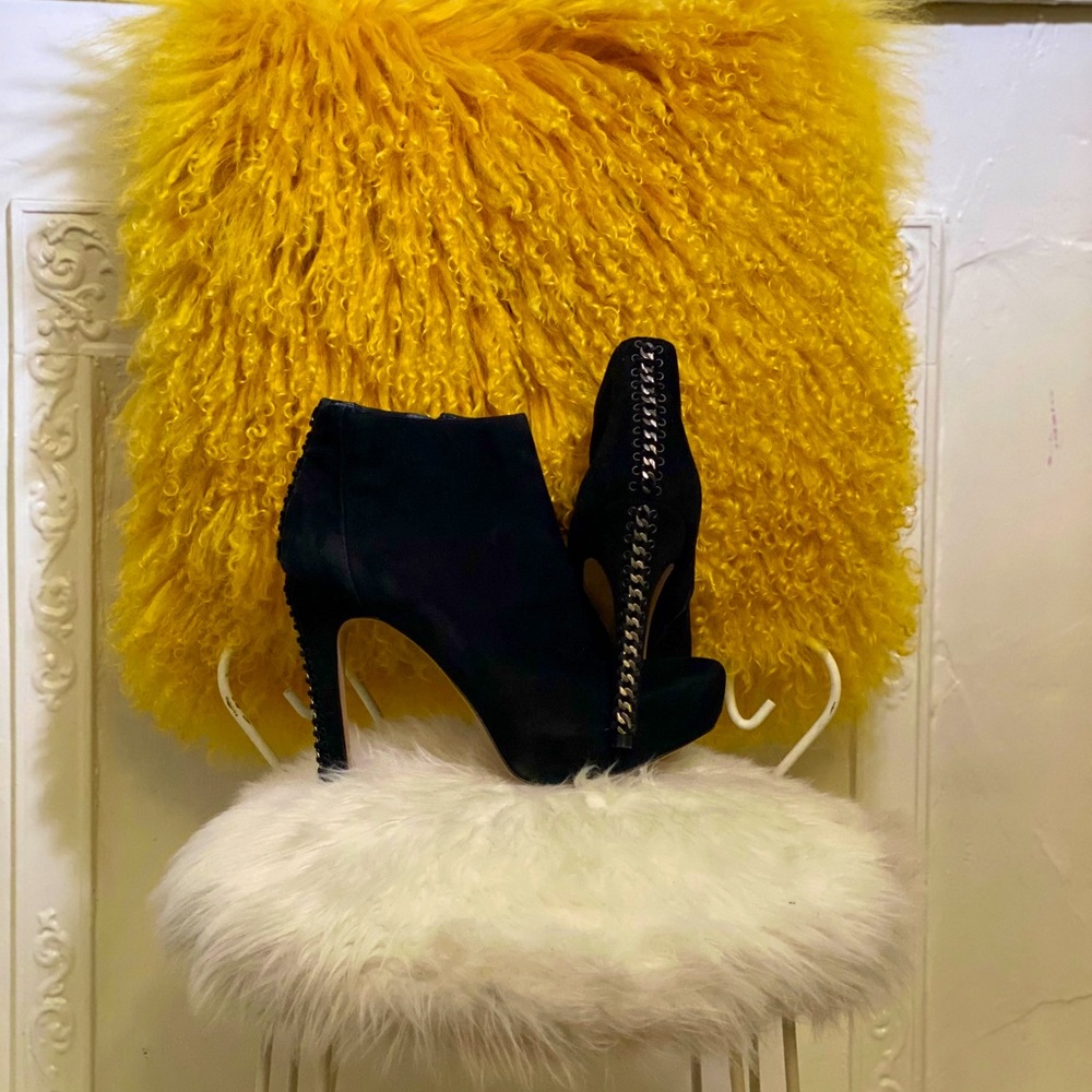 Vince Camuto Booties